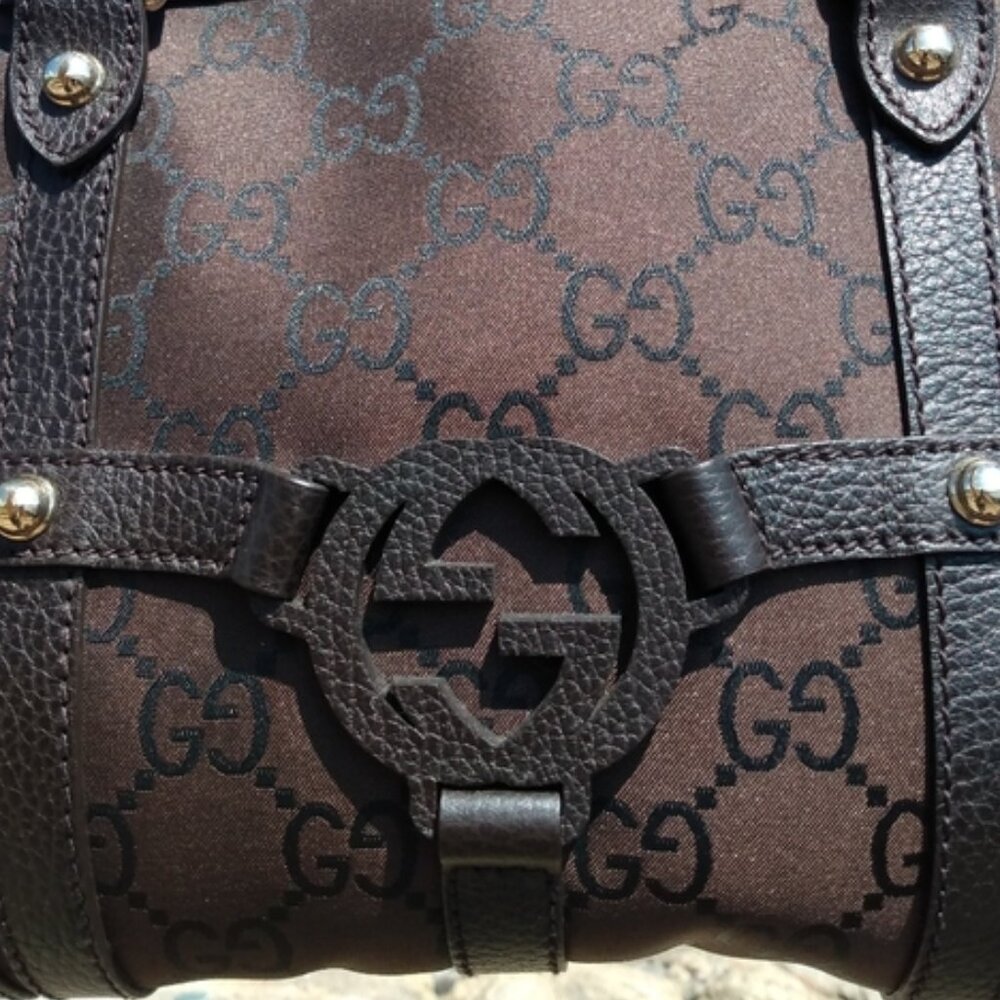Gucci Interlocking GG Monogram Royal Reins Bag - Picture 8 of 16